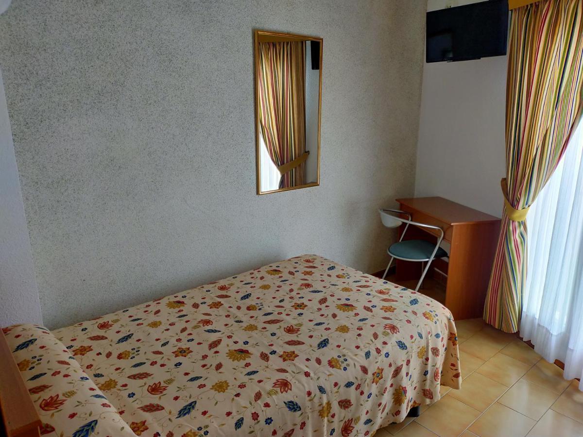Hostal Casa Pepe Tauste Kültér fotó